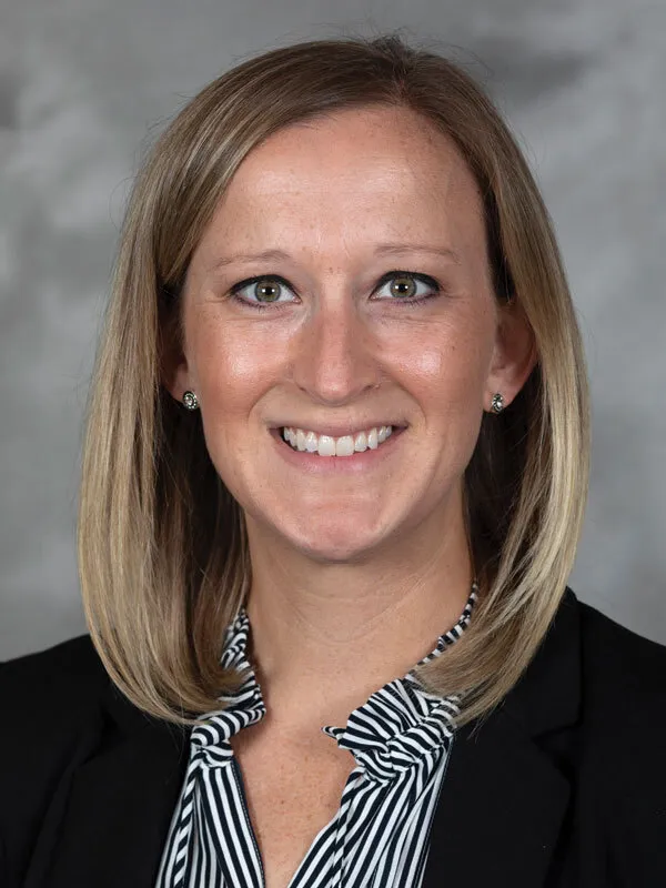 Kristy L Mardis