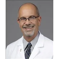 Jose L Vazquez