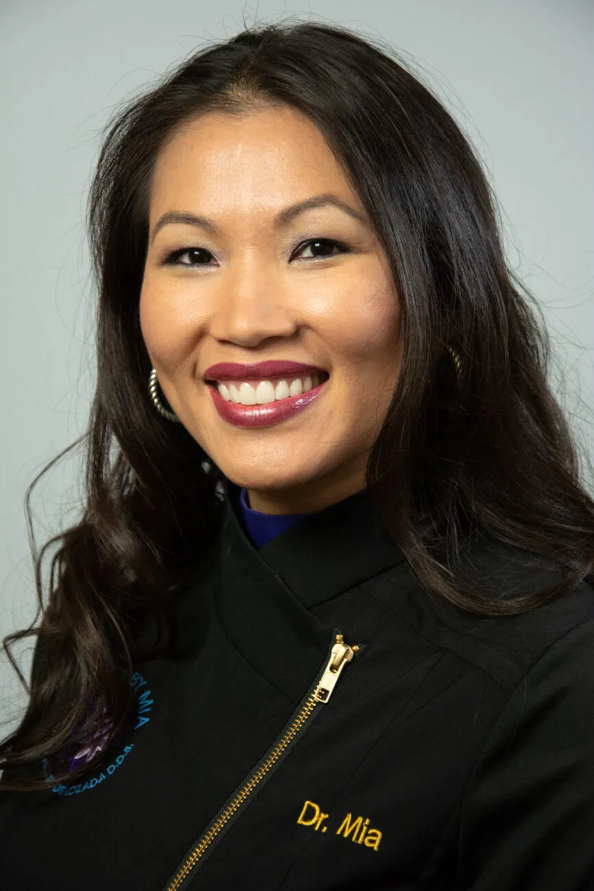 Mia Pham Sanchez De Lozada