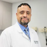 Carlos Olivares