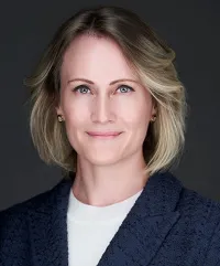 Amanda J. Naaraayan