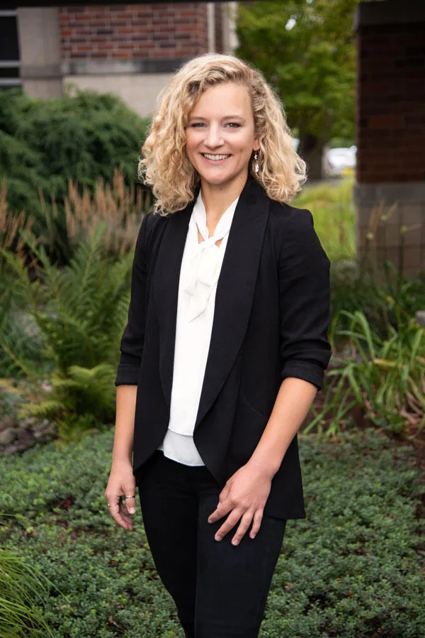 Tara Roeder, Np