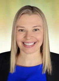 Leah R Petermeier