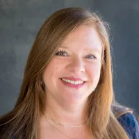 Lisa R. De La Fuente