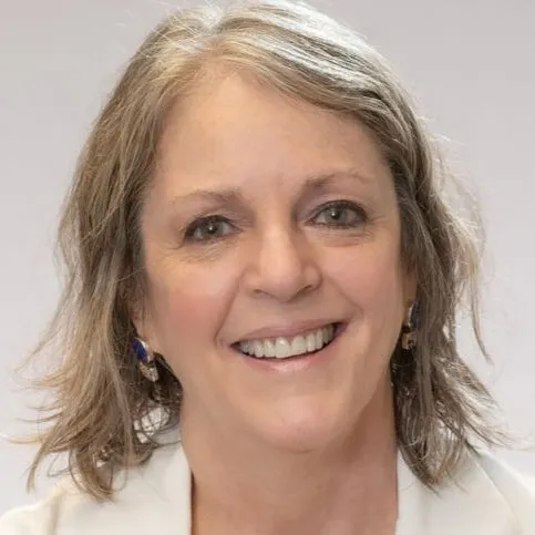 Sarah Winkelmeyer Holt