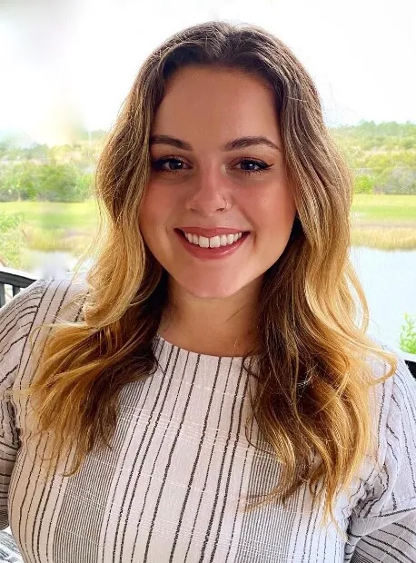 Katie  Lyon