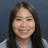 Stephanie M La