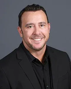 Travis R Liddell