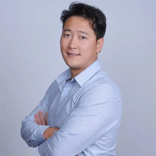 Rainer J. Han