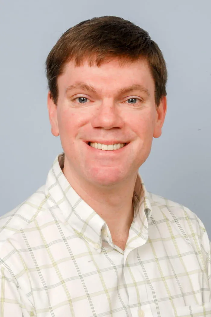 Daniel M Yawman