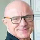 Michael J Lee