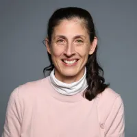 Debra L Schwartzers