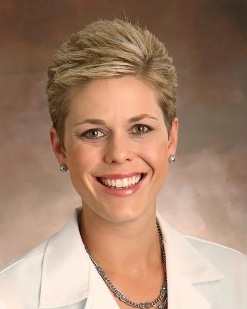 Lindsay M Shafer