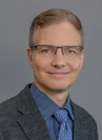 Robert Azar