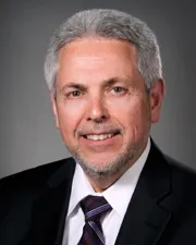 Robert E Fogel
