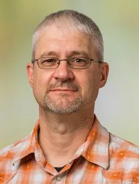 Leo J Lantz