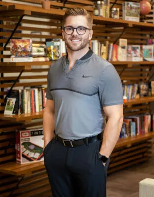 Alex Hughes, Dpt