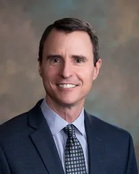 Stephen T Holthaus