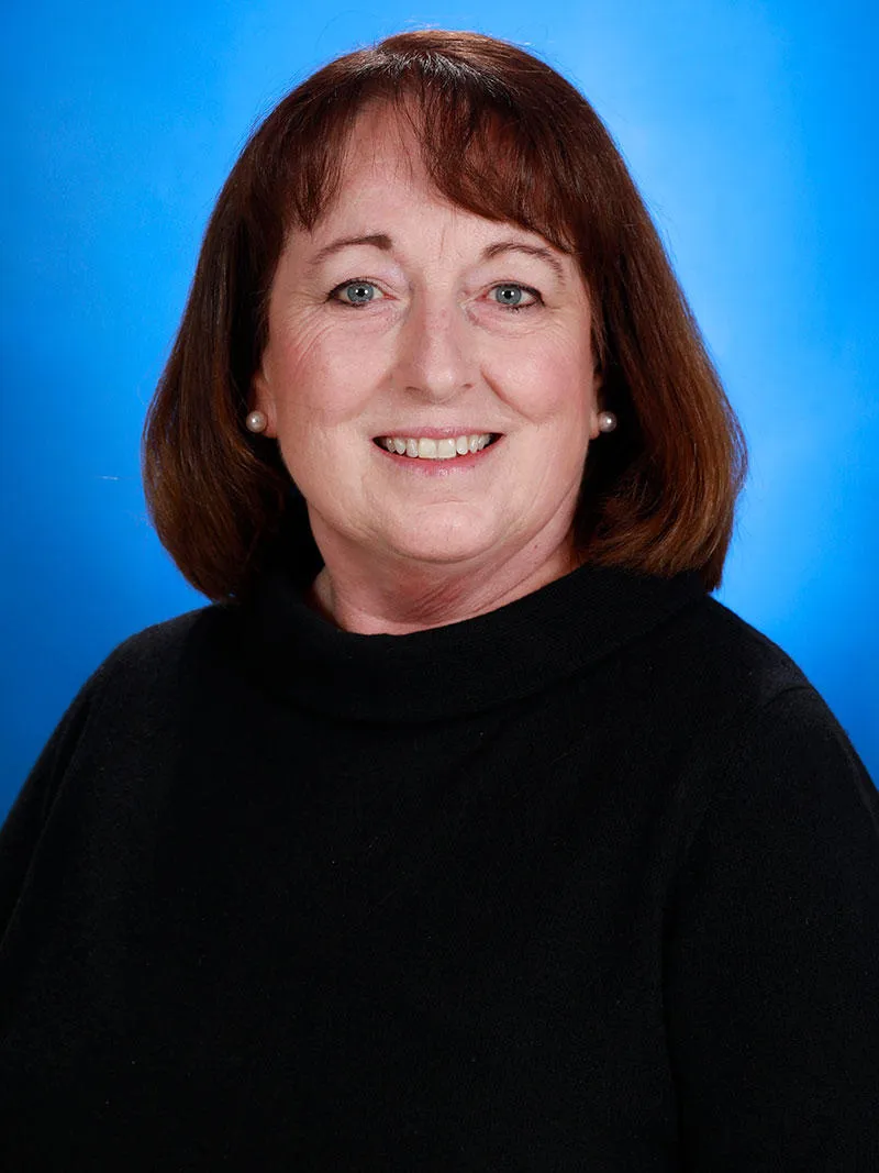 Elizabeth A Dumey