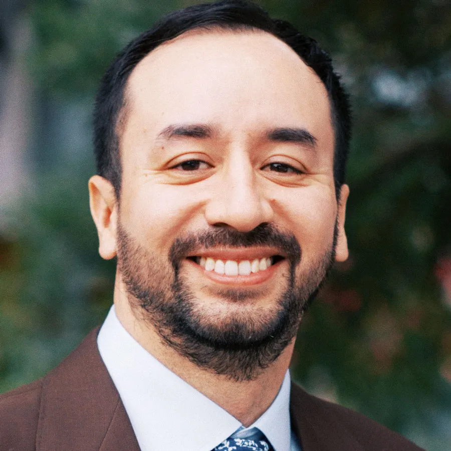 Brian Roberto Lopez