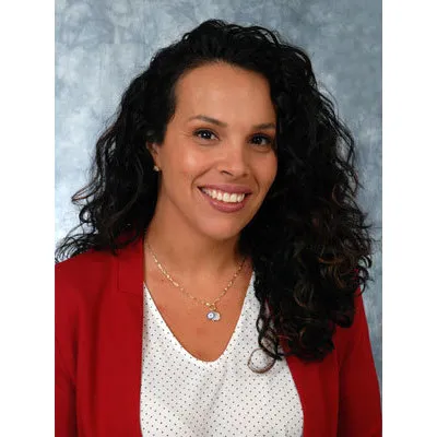Raquel L Lopez