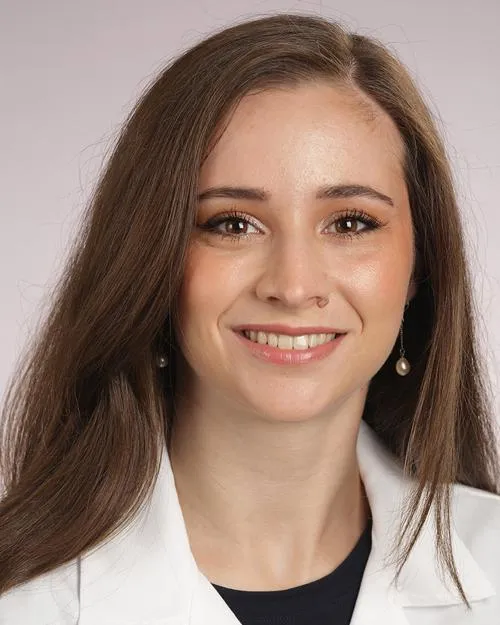 Courtney J Giannini