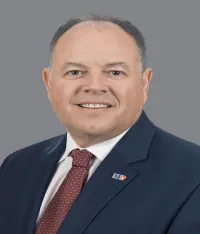 Hugo F Fernandez