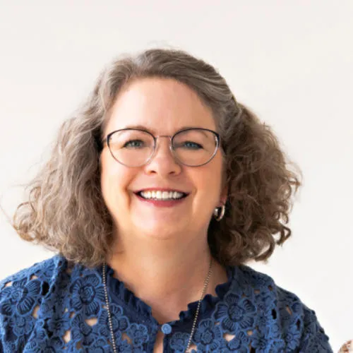 Dr. Jacquelyn Elbel