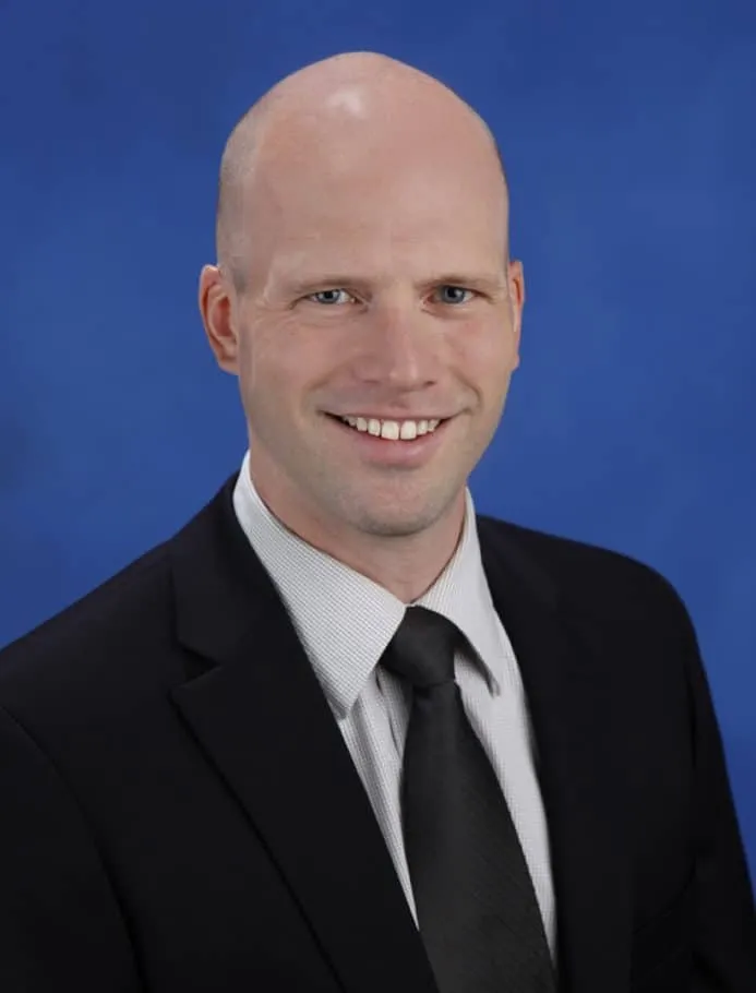 Steven J Joggerst
