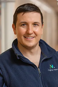 Ethan J Jordt