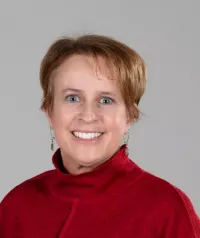 Tracy M Straub