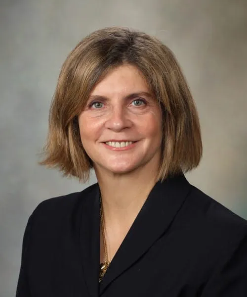 Veronique Lee Roger
