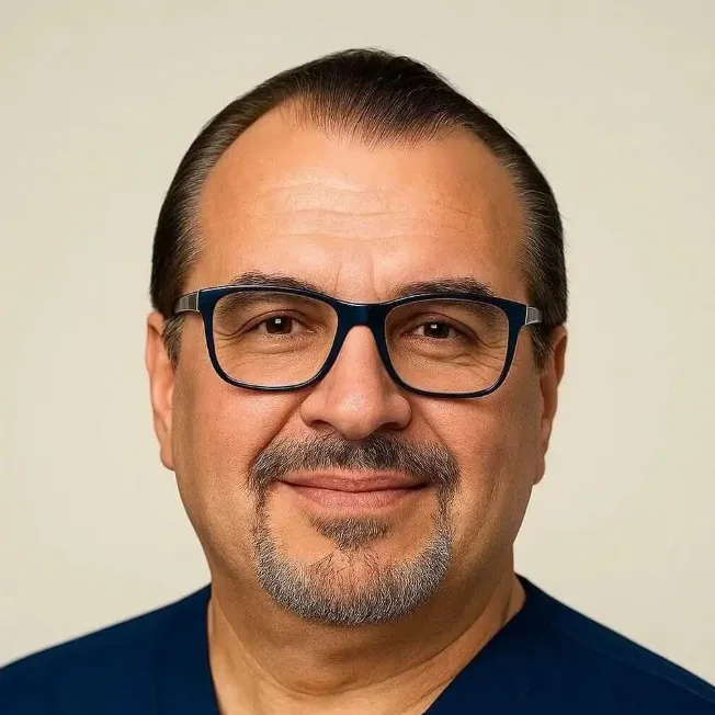 Dr. Gianni Persich