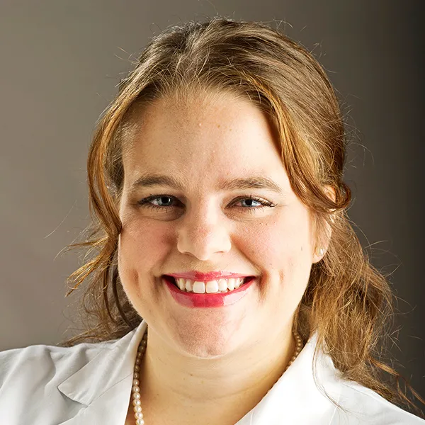 Amanda K Swenson
