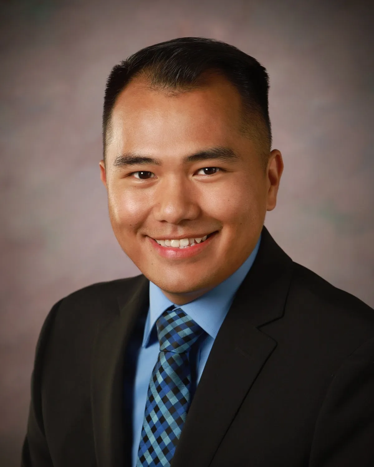 Tswvyim Yang