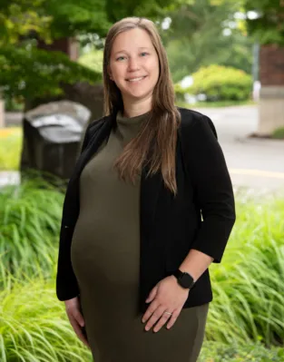 Darcy Robbins, Md