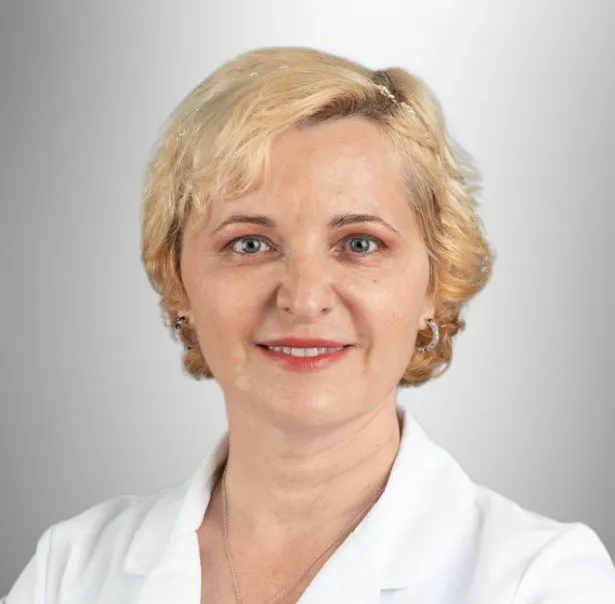 Paula Izvernari