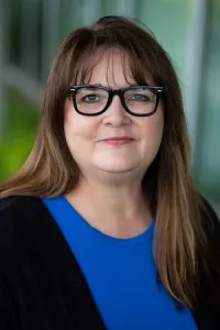 Lorinda (lori) Thompson