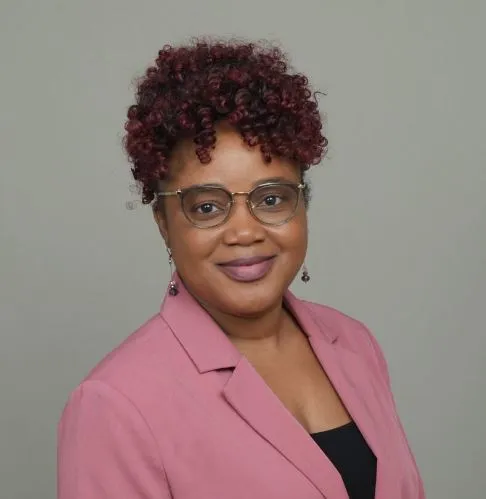 Edina Carr