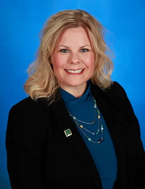 Angela M Selzer