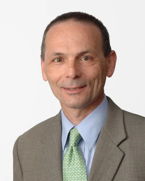William W Maggio