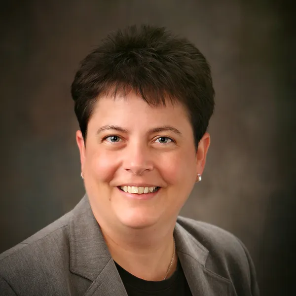 Shelly L Gudehus