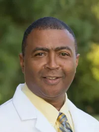 Eddie L Smith