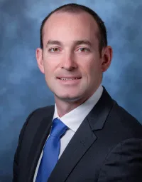 Robert W Ryan
