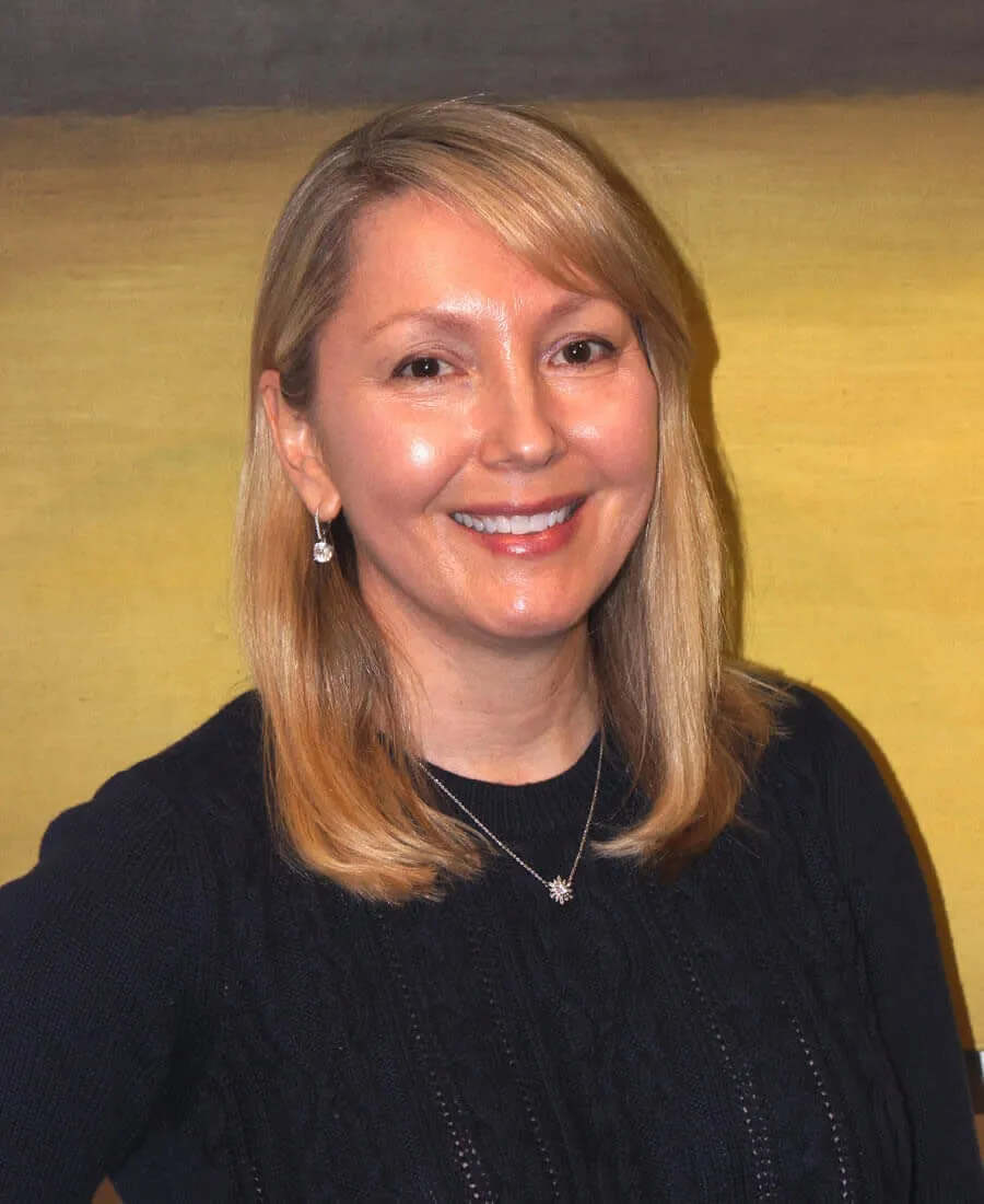 Nicole J Mangum