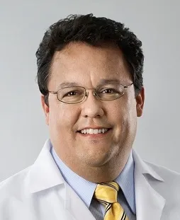 Derek I Colmenares