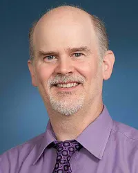 Stephen M Summers
