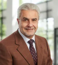 Irfan Sandozi