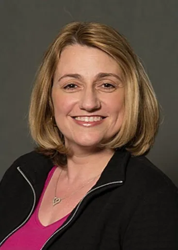 Lisa D Brengola