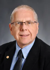 Steven J Weisman